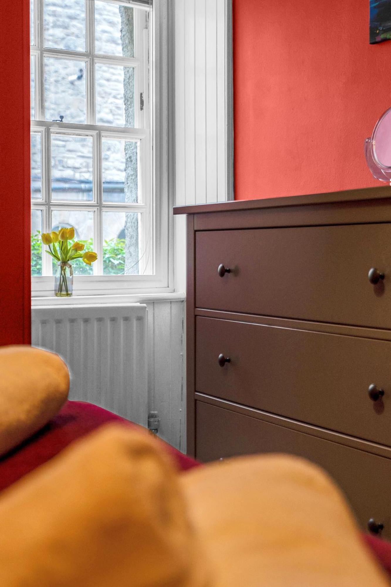 Charming Apartment In The Old Town 爱丁堡 外观 照片